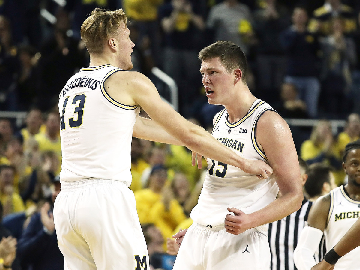 michigan-wolverines-surprise-inline.jpg